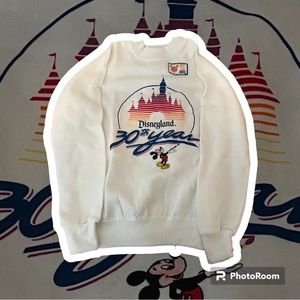 Vintage Disneyland sweatshirt